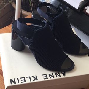 Anne Klein sandals blue Size 7.5